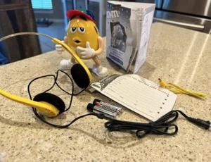 M & M's ~ Radio Shack Yellow Character AM/FM Radio W/Headphones & antenna. - Picture 1 of 24