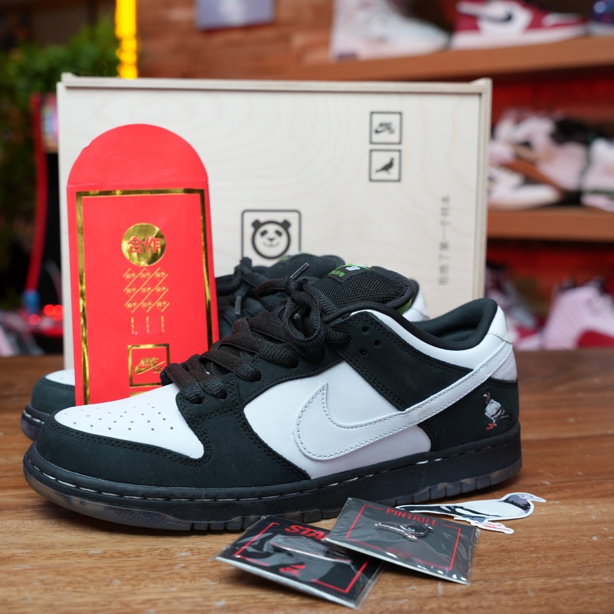 Nike Jeff Staple x Dunk Pro SB Special Box Low Panda Pigeon