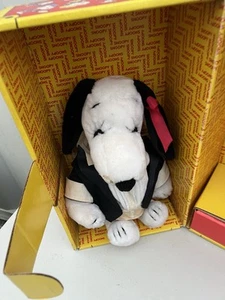 Peluche Snoopy vintage con trajes/perchas - Imagen 1 de 24