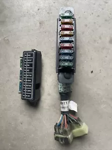 Triumph Trophy 1200 fuse box. 0em T2500821 1997-2001 - Picture 1 of 13