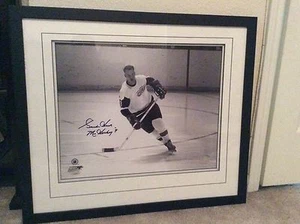 GORDIE HOWE Mr. Hockey signed framed 16x20 photo TriStar Authentic  - Picture 1 of 3