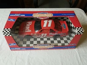 Bill Elliott 1993 1/18th #11 Budweiser Thunderbird Ertl #7358 pressofuso. Macao - Foto 1 di 7