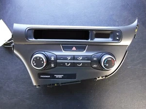 KIA OEM 14-15 Optima-Climate Control Unit Temperature Heater A/C 972502TLE0 D31 - Imagen 1 de 7