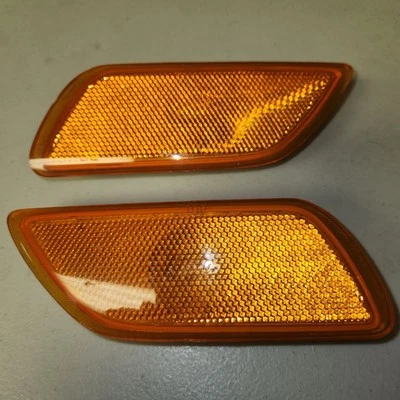 Lámparas marcadoras delanteras laterales Ford Focus 2000-2007 Foto 1 de 4