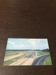 CARTOLINA NON AFFRANCATA - LA NUOVA MAGLIA TURNPIKE - UNA MERAVIGLIA DELL'INGEGNERIA MODERNA - Foto 1 di 2