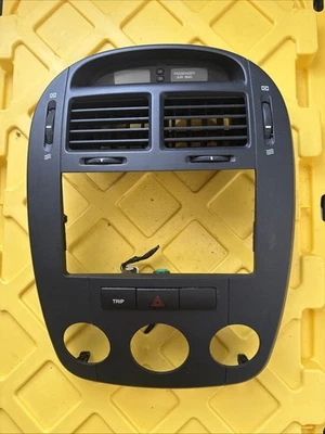 KIA SPECTRA 2007 2008 2009 07-09 tablero moldura ventilación aire radio clima bisel climático Foto 1 de 4