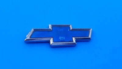95 96 97 98 99 00 01 CHEVROLET MONTE CARLO LUMINA EMBLEMA TRASERO INSIGNIA LOGOTIPO OEM A24 Foto 1 de 4