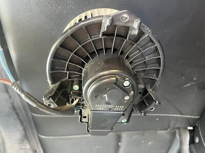 Motor soplador HVAC delantero TYC 700055 para Toyota Corolla 93-97 Foto 1 de 2