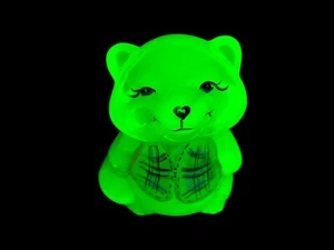 Uranium Glass Fenton Raccoon Mint With Sticker - Bild 1 von 11