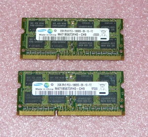 2x2GB 2Rx8 DDR3 RAM PC3-10600S-09-10-F2 1333MHz Samsung Notebook Arbeitsspeicher - Bild 1 von 2