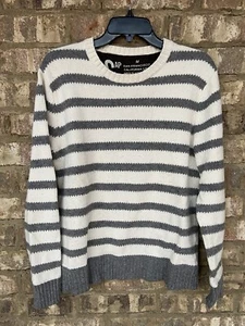 GAP Vintage Cream And Gray Striped Sweater Men’s Size Medium Holiday 2006 - Picture 1 of 4