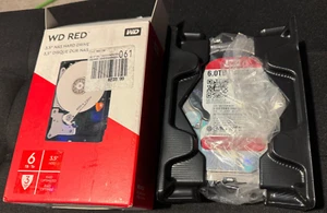 WD 6TB Red SATA III 3.5" Internal NAS HDD WDBMMA0060HNC-NRSN - Photo 1/1