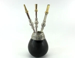 Yerba Mate CALABAH Coppa Zucca e 3 Cannucce Bombilla Simbolo Amicizia Argentina - Foto 1 di 13