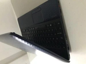 Sony VAIO VPCEH 15.6" i7 2620M 256GB SSD laptop- Win 10 2013 Navy - Picture 1 of 8