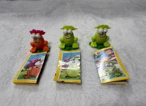 KINDER SURPRISE EGG TOY LOT OF 3 FROGS 2x GREEN FROG 1x ORANGE FROG "PULL APART" - Picture 1 of 10