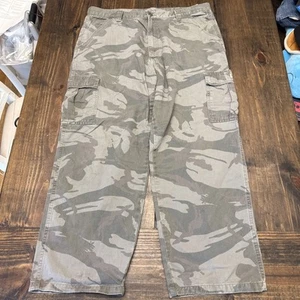 Wrangler Camo Cargo Pants, Mean 38x30, Relaxed Fit Baggy Workwear, Y2K - Picture 1 of 7