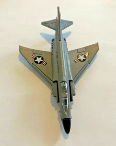 Maisto Tailwinds Die Cast F-4J Phantom LL Navy Jet Plane USAF - Bild 1 von 3