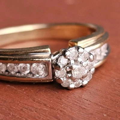 10K Two Tone Gold Diamond Cluster Ring Size 7 – 17 Natural Diamonds 3.54g - Image 1 of 4