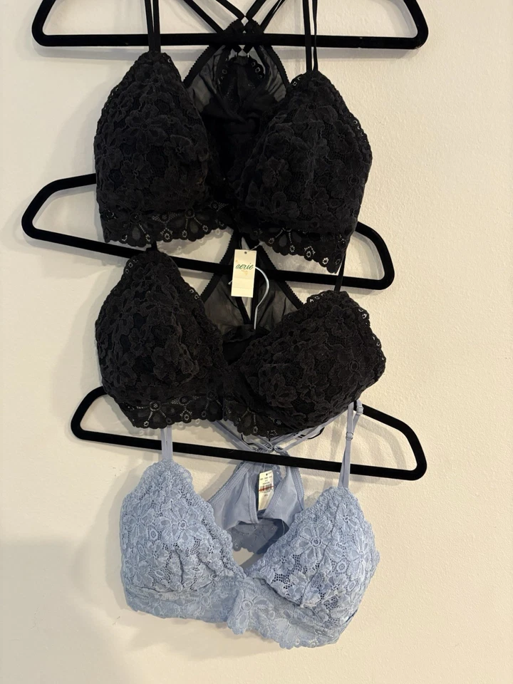 Lote de 3 Bralette Aerie Old Azul Marino Acolchado de Encaje en AZUL y Negro Talla Grande L Nuevo Foto 1 de 4