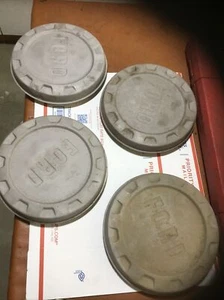 1960 S Ford Hub Caps - Picture 1 of 5