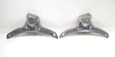 Honda CA95 1963 59-66 Benly Touring 150 OEM soportes de amortiguador trasero Foto 1 de 4