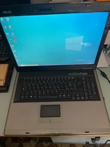 Laptop Asus F7L 17 pollici - Afbeelding 1 van 10