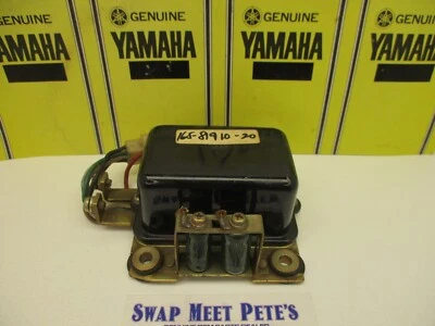 Regulador de tensão vintage Yamaha L5T YG5 YL2 YLCM NOS OEM #165-81910-20 YL YG L - Imagem 1 de 4