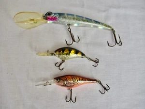 Marine Sea Fishing Plug Bass Fish Diving Lures Bait x 3 - Picture 1 of 4