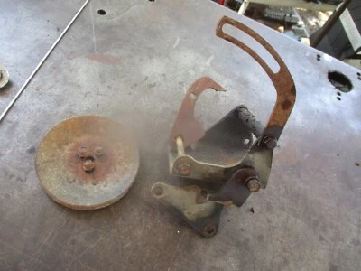 74-80 DODGE D150 RAMCHARGER TRAILDUSTER V8 SMOG EGR КРОНШТЕЙНЫ КРЕПЛЕНИЯ НАСОСА СО ШКИВОМ - Изображение 1 из 4