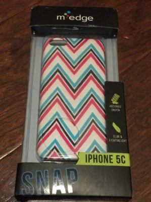 Funda protectora delgada M-Edge Snap para Apple iPhone 5C - Rainbow Chevron Foto 1 de 2
