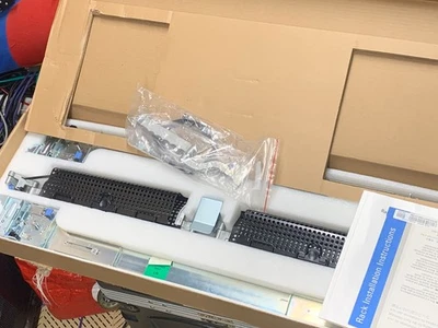 Dell Rail Kit 2U Rack Mount - Ref. 0K8766 - New / Unused - PowerEdge 2950 / 2970 - Image 1 of 2