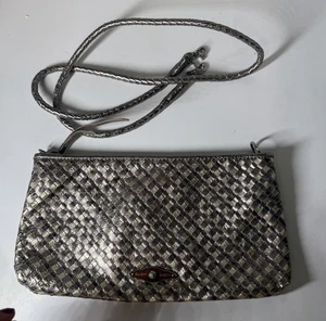 Bolso de Hombro Bandolera Elliott Lucca Tejido Metálico Plateado Cuero - Imagen 1 de 8