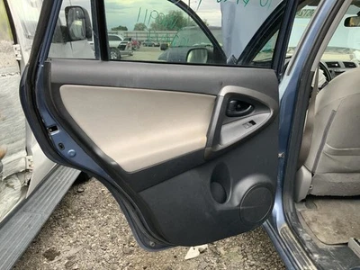RAV 4     2010 Door Trim Panel Rear 1396379 Foto 1 de 4