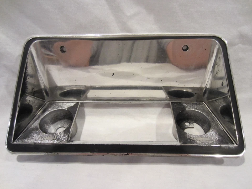 Buick Skylark 1970-1972, GS, GSX radio bisel, negro, GM 1233228, USADO Foto 1 de 4