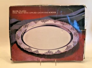 Elegant Silverplate Oval Grapevine Border Serving Tray Paul Revere Silversmiths - Picture 1 of 7