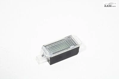 AUDI Q5 2018-2024 ESPACIO INTERIOR DELANTERO IZQUIERDO O DERECHO LUZ CORTESÍA LÁMPARA OEM Foto 1 de 4