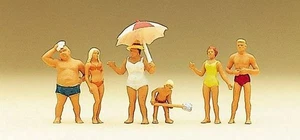 Preiser 10283 HO Scale Recreation & Sports -- Family At The Beach - Picture 1 of 5
