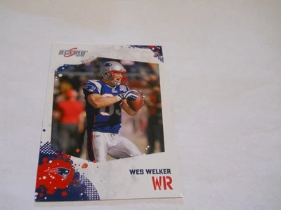 WES WELKER GLOSSY PARALLEL NEW ENGLAND PATRIOTS 2010 SCORE - Image 1 of 2