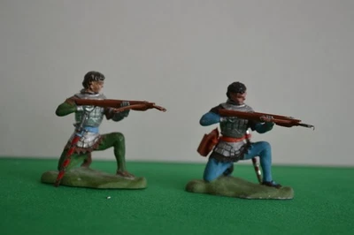 Britains Swoppets Medieval Crossbowmen Set of 2 - Image 1 of 2