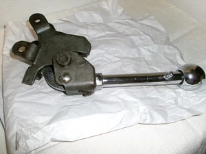 C-2 CORVETTE 1964-1967 4 SPEED SHIFTER ORIGINAL G.M. - Picture 1 of 5