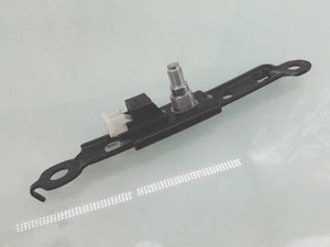 Ajuste de la altura del cinturón TOYOTA RAV4 3 PHASE 1 E563003 - Imagen 1 de 9