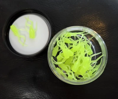 Cohetes de hielo de plástico blando de 1" (cantidad 28) Foto 1 de 2