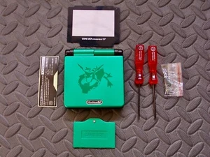 Game Boy Advance SP Ersatzgehäuse Rayquaza und schwarz - Bild 1 von 3