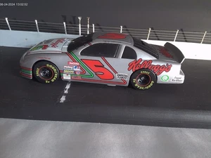 terry labonte 1:24 diecast - Bild 1 von 5