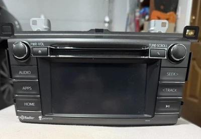 2014-2015 Toyota RAV4 Radio Display Receiver CD 86140-42200 - Image 1 of 4