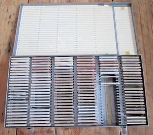 Vintage Metall 35 mm Dia Aufbewahrungsbox Tragetasche für 150 & 350 + Dias - Bild 1 von 18