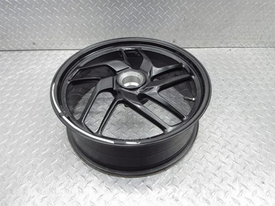Llanta trasera Ducati Multistrada 1200S Touring 2014 13-14 17x6 video recto Foto 1 de 4