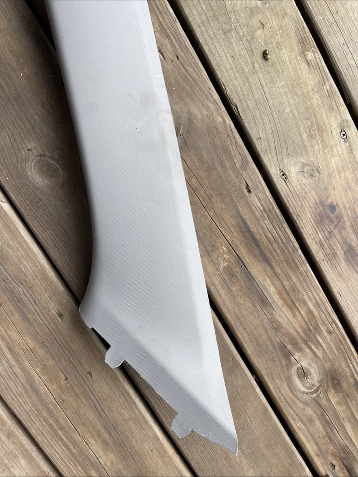 🏁CHEVROLET EQUINOX PÁRA-BRISA LADO ESQUERDO UM PAINEL DE TAMPA DE ACABAMENTO DE PILAR FABRICANTE DE EQUIPAMENTO ORIGINAL 2022-2024 - Imagem 1 de 4