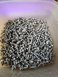 228 METAL ROOF SCREWS MADE IN THE USA BY ATLAS - Picture 1 of 5