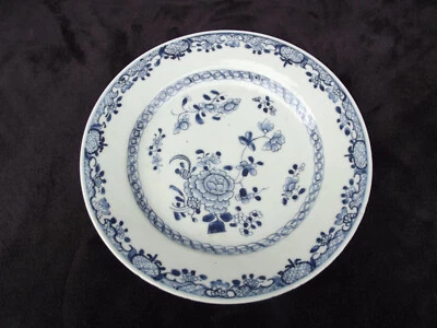ancienne assiette porcelaine Chine chinoise décor fleurs bleues fond blanc N1 - Photo 1/4